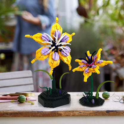 The Glowbelle™ Lily Duo Brick Set